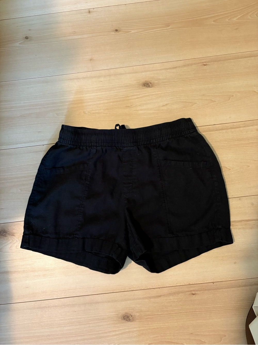 Old Navy Black Elastic-Waist Cargo Shorts